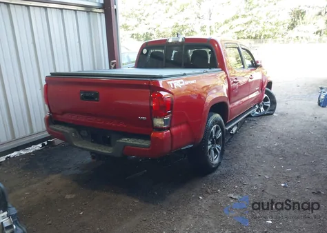 2016 Toyota Tacoma Trd Sport z USA, uszkodzony, nr VIN 3TMAZ5CNXGM009231